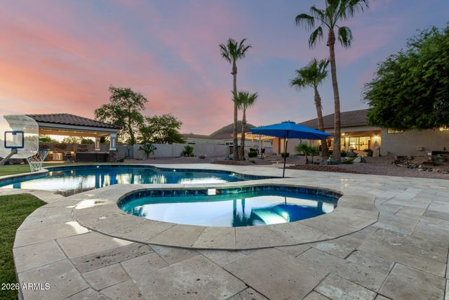 5343 W WHISPERING WIND Drive, Glendale, AZ 85310