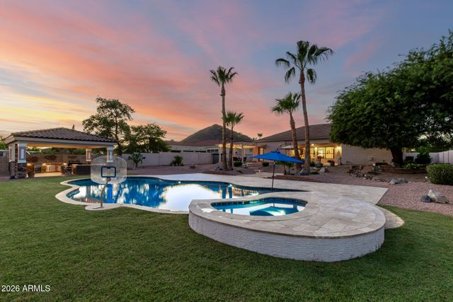 5343 W WHISPERING WIND Drive, Glendale, AZ 85310