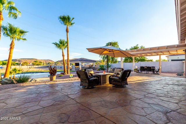 5343 W WHISPERING WIND Drive, Glendale, AZ 85310