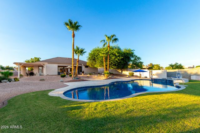 5343 W WHISPERING WIND Drive, Glendale, AZ 85310