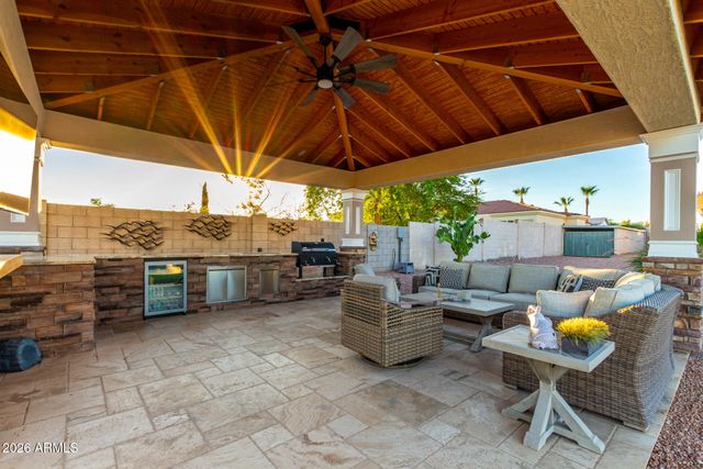 5343 W WHISPERING WIND Drive, Glendale, AZ 85310