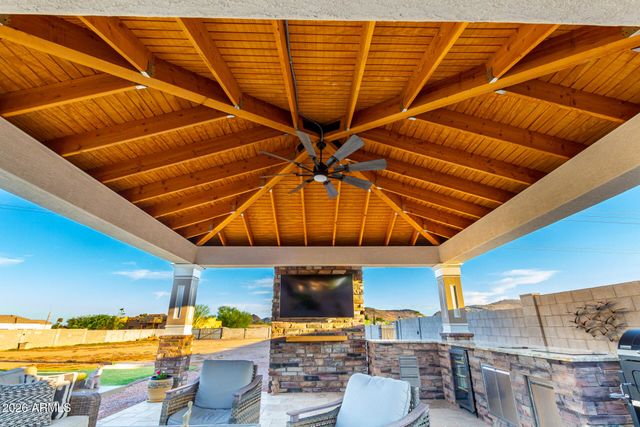 5343 W WHISPERING WIND Drive, Glendale, AZ 85310