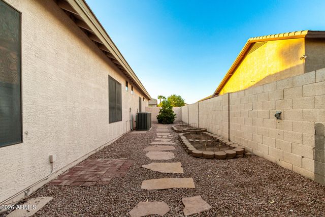 5343 W WHISPERING WIND Drive, Glendale, AZ 85310