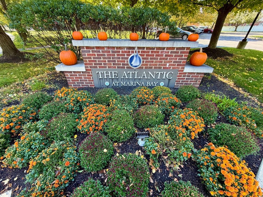 10 Seaport Dr 2617, Quincy, MA 02171