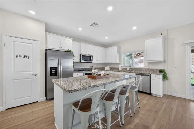 15624 San Diego Lane, Victorville, CA 92394