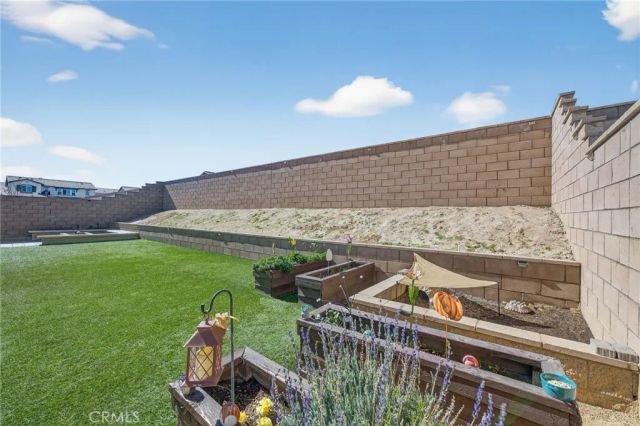 15624 San Diego Lane, Victorville, CA 92394