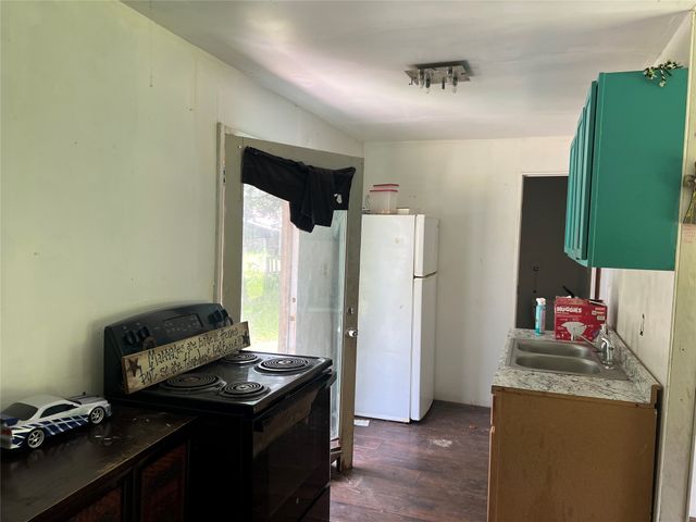 3052 Vz County Road 3810, Wills Point, TX 75169