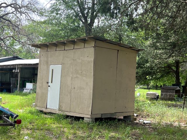 3052 Vz County Road 3810, Wills Point, TX 75169