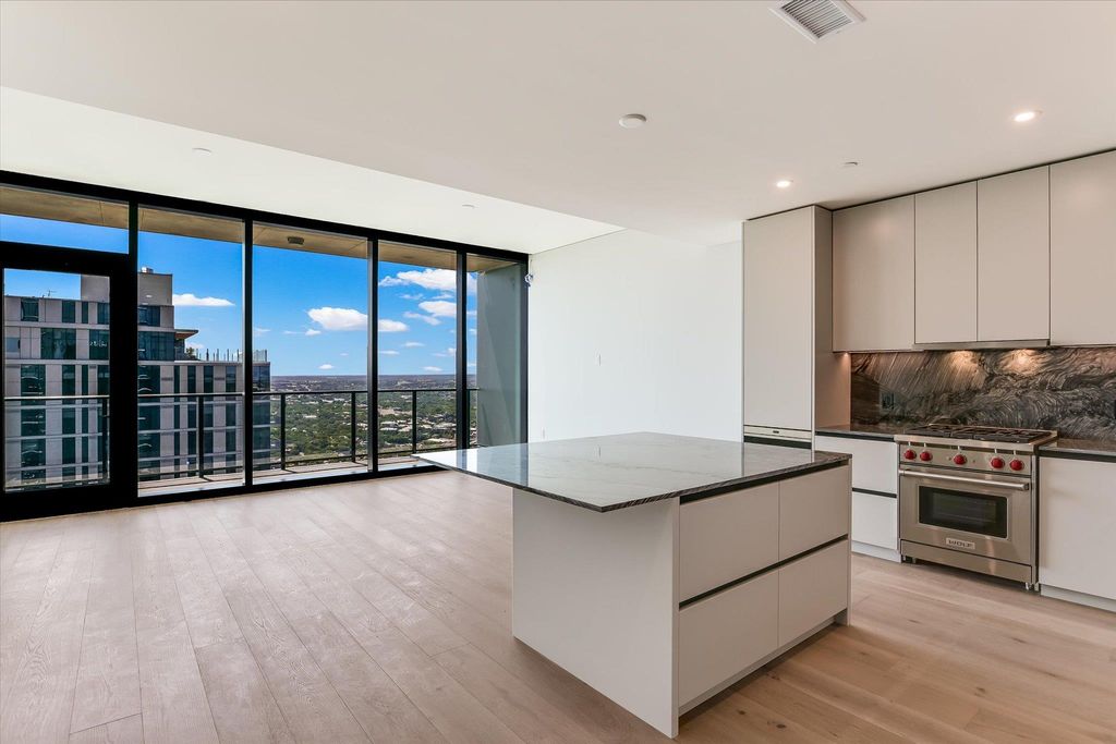 610 Davis ST 4602, Austin, TX 78701