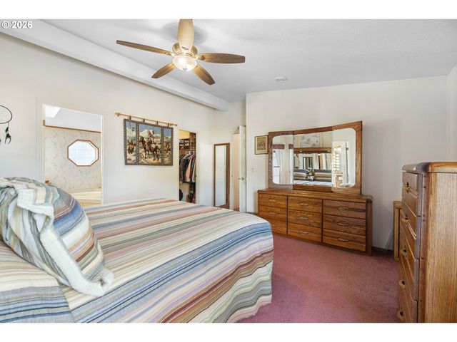 3911 Ne 105TH St, Vancouver, WA 98686