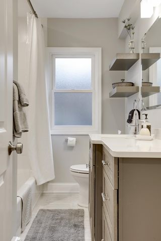 4214 Queen Avenue S, Minneapolis, MN 55410