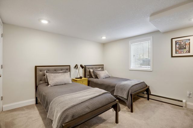 4214 Queen Avenue S, Minneapolis, MN 55410