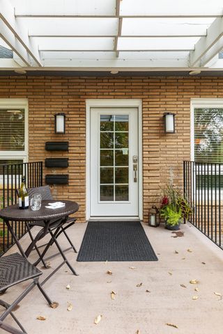 4214 Queen Avenue S, Minneapolis, MN 55410