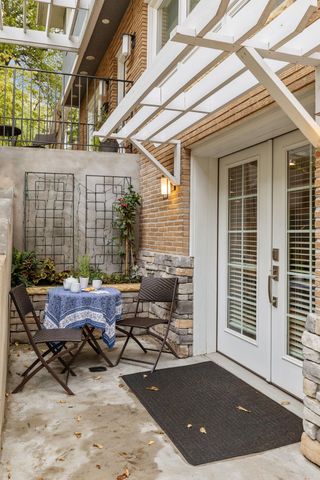 4214 Queen Avenue S, Minneapolis, MN 55410