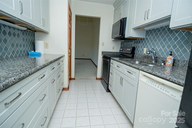 603 NE 29th Avenue 123, Hickory, NC 28601