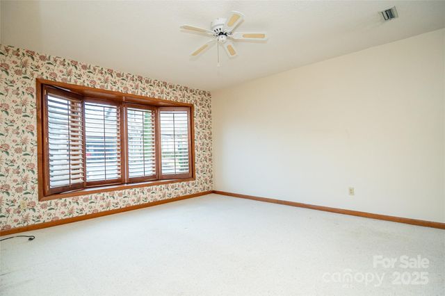 603 NE 29th Avenue 123, Hickory, NC 28601