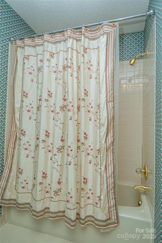 603 NE 29th Avenue 123, Hickory, NC 28601