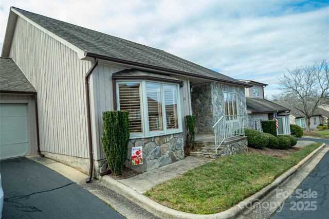 603 NE 29th Avenue 123, Hickory, NC 28601