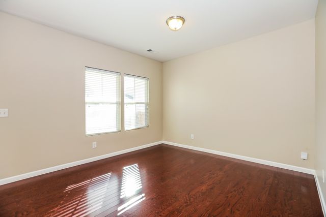 1713 Muirwood Blvd, Murfreesboro, TN 37128