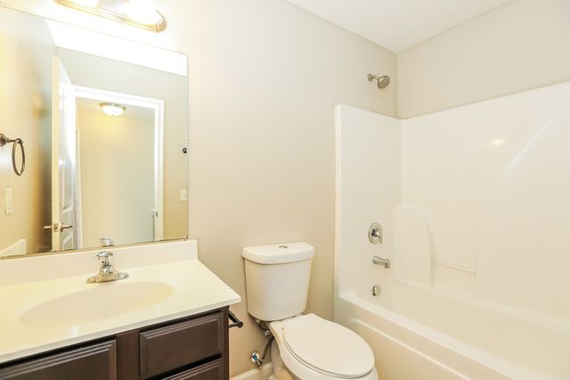 1713 Muirwood Blvd, Murfreesboro, TN 37128