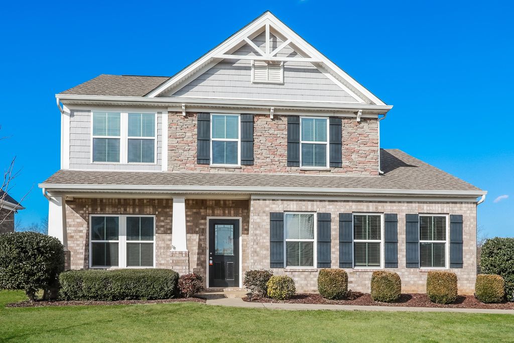 1713 Muirwood Blvd, Murfreesboro, TN 37128