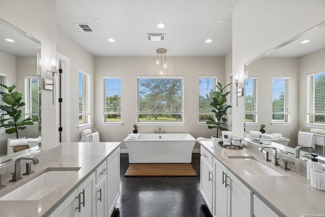 3214 Comal Springs, Canyon Lake, TX 78133