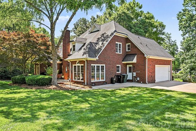 6017 Havencrest Court NW, Concord, NC 28027