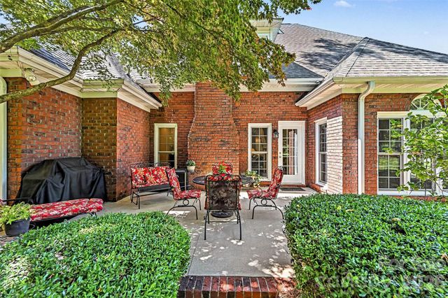 6017 Havencrest Court NW, Concord, NC 28027
