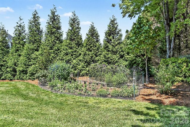6017 Havencrest Court NW, Concord, NC 28027