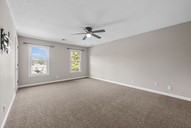 1119 Stonebrook Dr, Clarksville, TN 37042