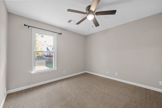 1119 Stonebrook Dr, Clarksville, TN 37042