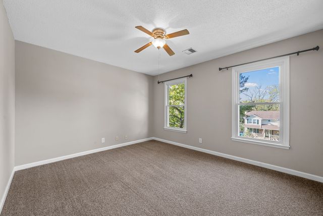 1119 Stonebrook Dr, Clarksville, TN 37042