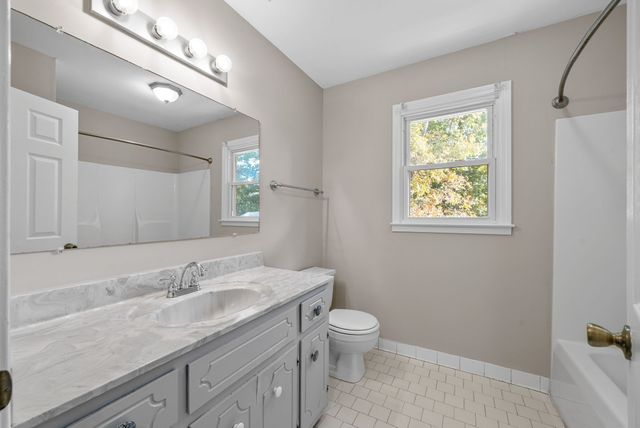 1119 Stonebrook Dr, Clarksville, TN 37042