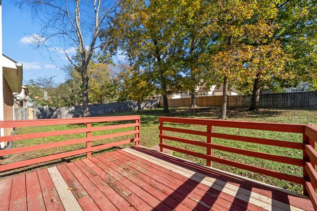 1119 Stonebrook Dr, Clarksville, TN 37042