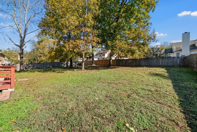 1119 Stonebrook Dr, Clarksville, TN 37042