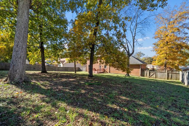 1119 Stonebrook Dr, Clarksville, TN 37042