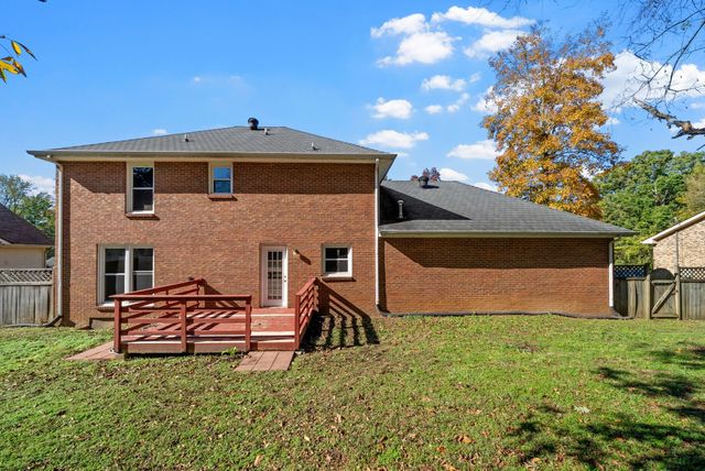 1119 Stonebrook Dr, Clarksville, TN 37042