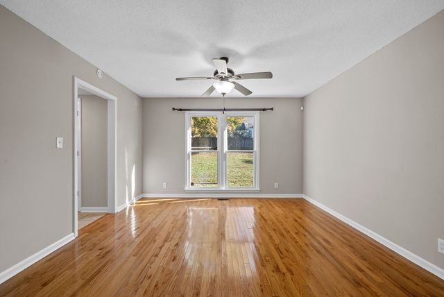 1119 Stonebrook Dr, Clarksville, TN 37042