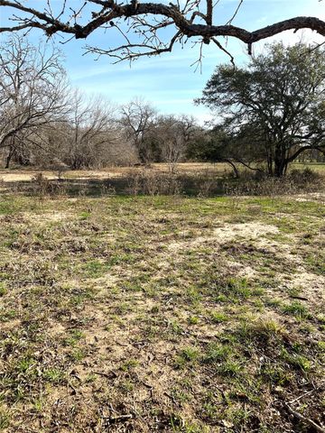 5165 Tenney Creek RD, Luling, TX 78648