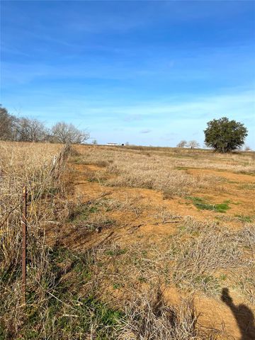 5165 Tenney Creek RD, Luling, TX 78648