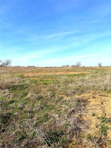 5165 Tenney Creek RD, Luling, TX 78648