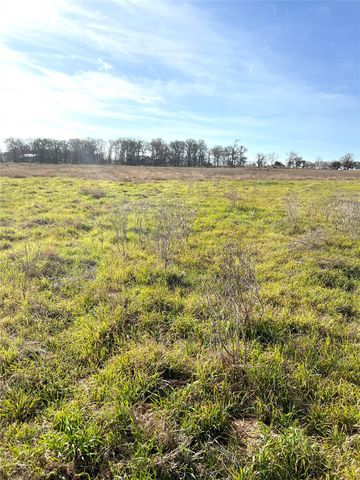 5165 Tenney Creek RD, Luling, TX 78648