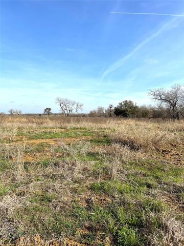 5165 Tenney Creek RD, Luling, TX 78648