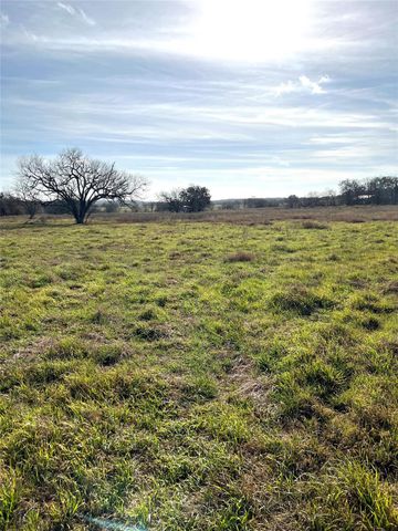 5165 Tenney Creek RD, Luling, TX 78648