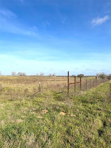 5165 Tenney Creek RD, Luling, TX 78648