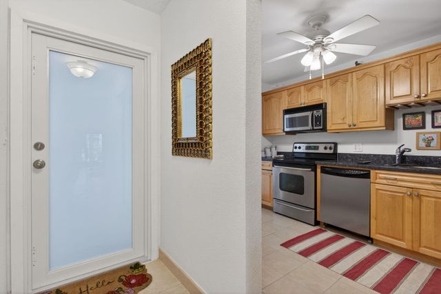 2731 NE 14th Street Causeway 405, Pompano Beach, FL 33062