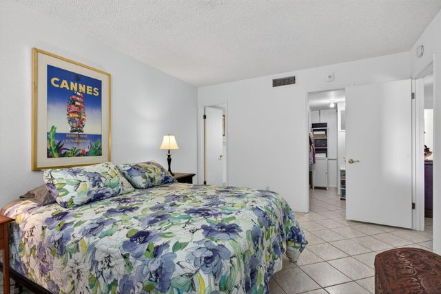 2731 NE 14th Street Causeway 405, Pompano Beach, FL 33062