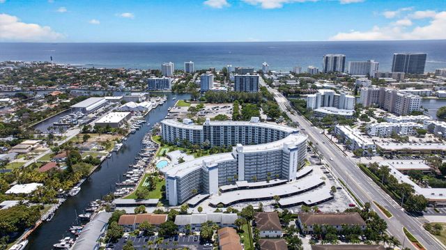 2731 NE 14th Street Causeway 405, Pompano Beach, FL 33062