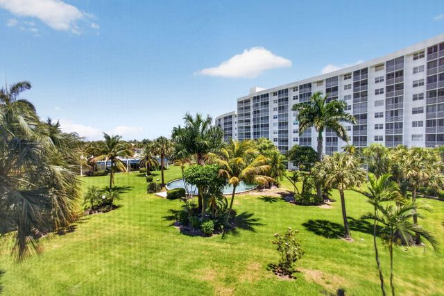 2731 NE 14th Street Causeway 405, Pompano Beach, FL 33062