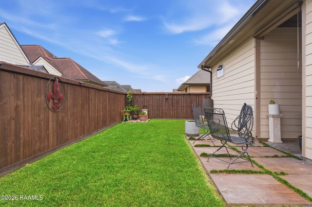 314 Cypress View Drive, Youngsville, LA 70592